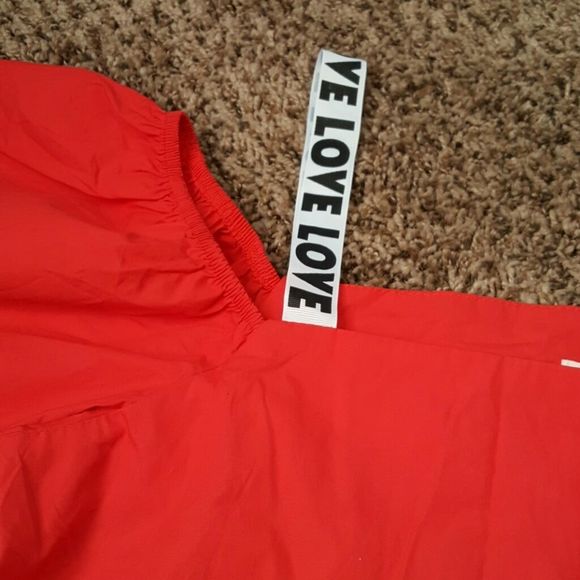 Top - Picture 2 of 6